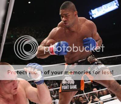 Alistair Overeem demolishes Todd Duffee (GracieMag.com)