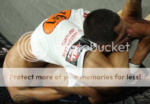 Toby Imada's Inverted Triangle (Bellator)