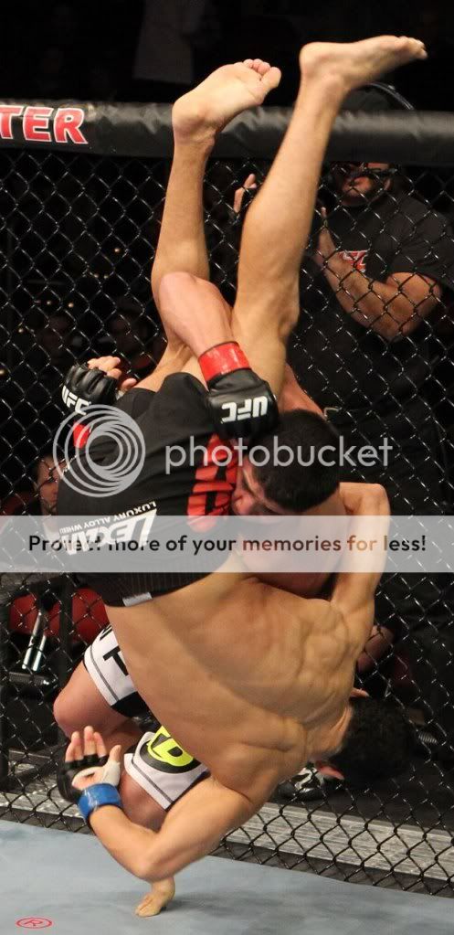 Joe Stevenson slams Danny Castillo (Zuffa)