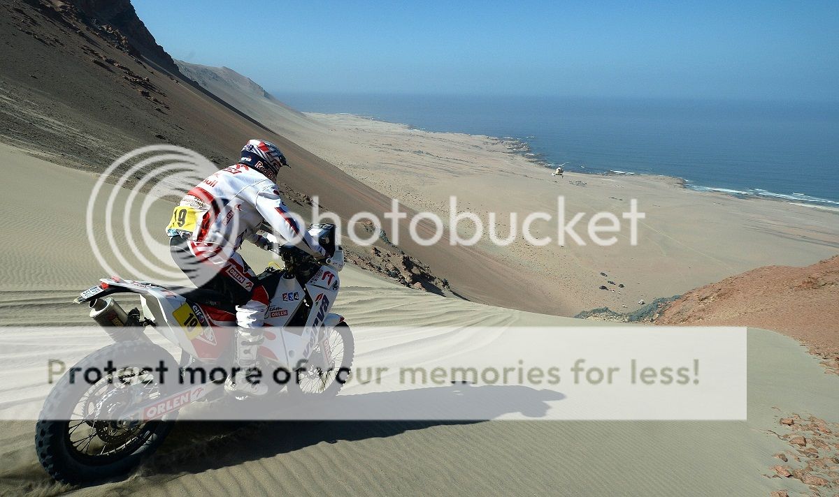 http://i497.photobucket.com/albums/rr337/fetid_swamp/dakar%202013/AA-531832_zpse11b77eb.jpg